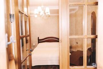 Фото номера Двухместный номер Делюкс с 1 кроватью и балконом Мини-отель Gagauz Sofrasi г. Congaz 9